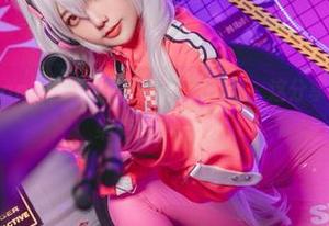 Messie Huang学妹：从书本到cos服，这分享背后的教学大纲有点不一样！